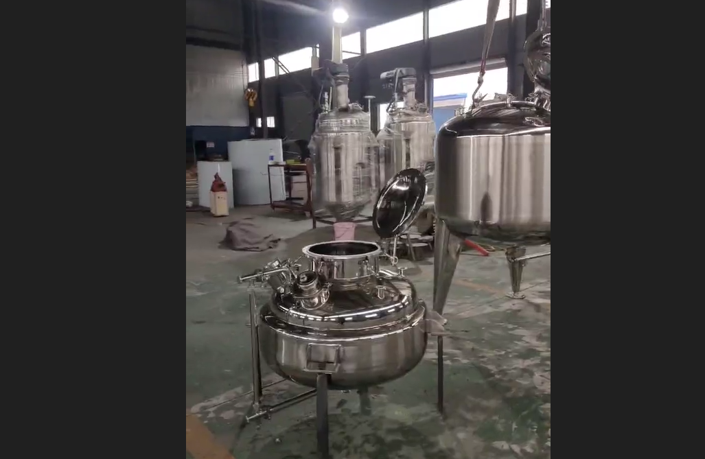 不銹鋼反應(yīng)罐1