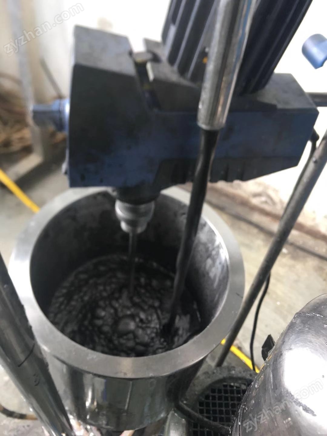 蠕虫膨胀石墨高剪切分散机